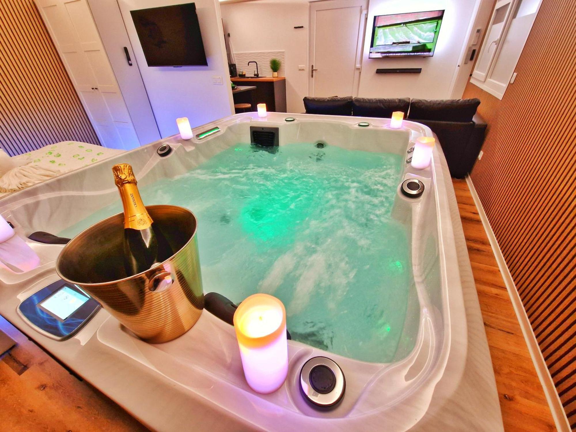 Relax Spa-4 Pers-Jacuzzi-Parking-Jardin-Clim-Colmar Muntzenheim 외부 사진