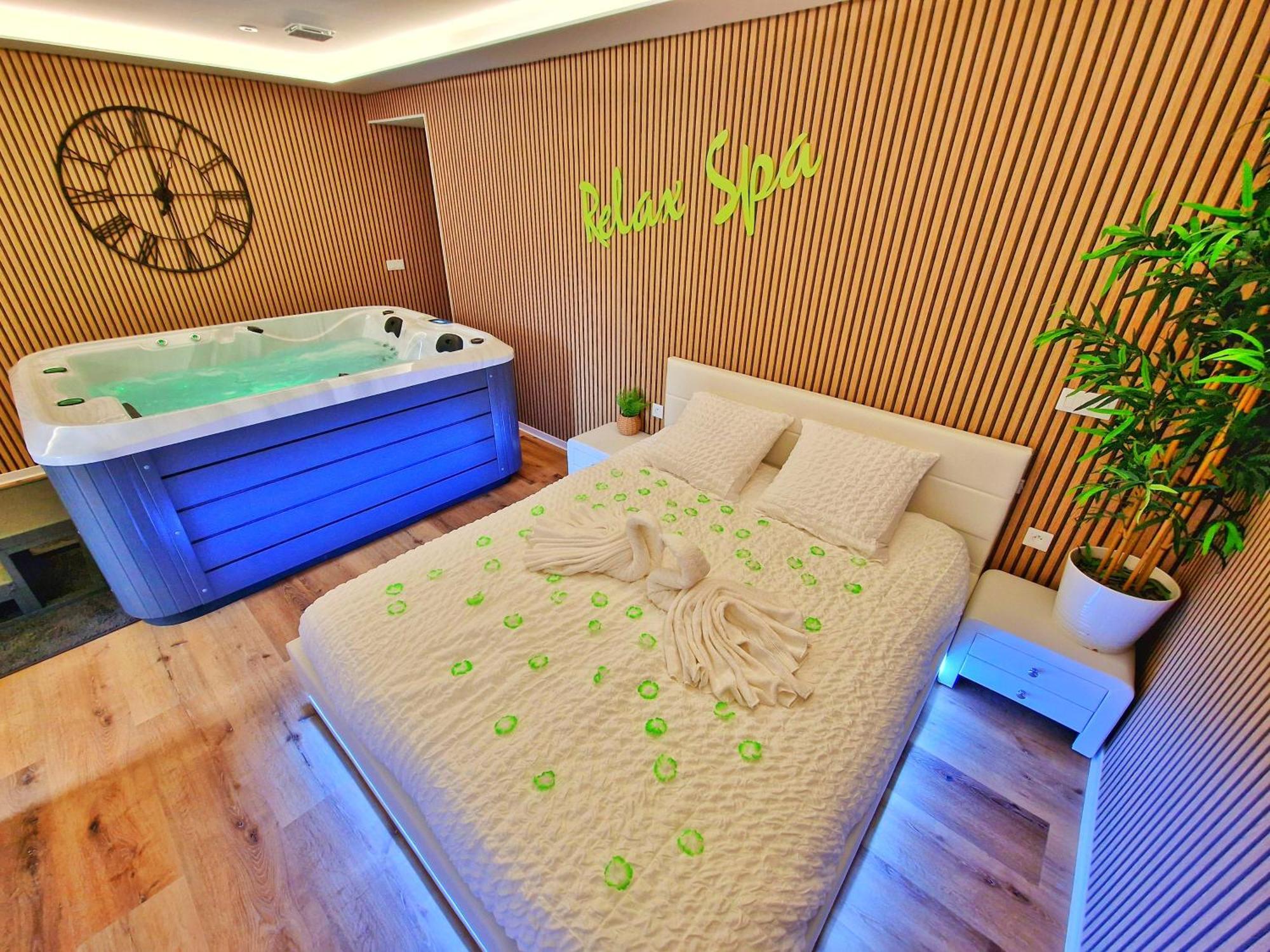Relax Spa-4 Pers-Jacuzzi-Parking-Jardin-Clim-Colmar Muntzenheim 외부 사진